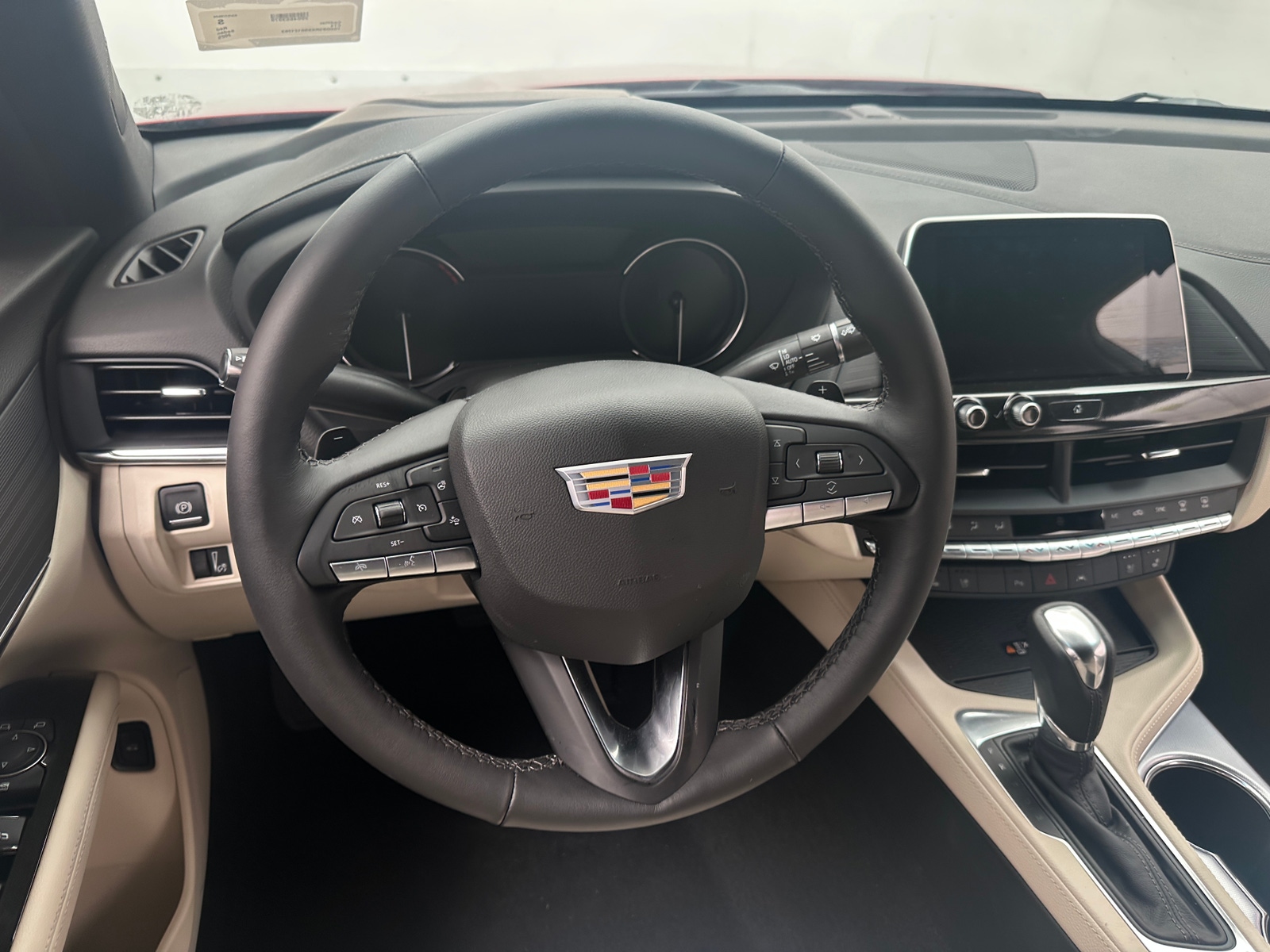 Thumbnail: 2025 Cadillac CT4 - 4