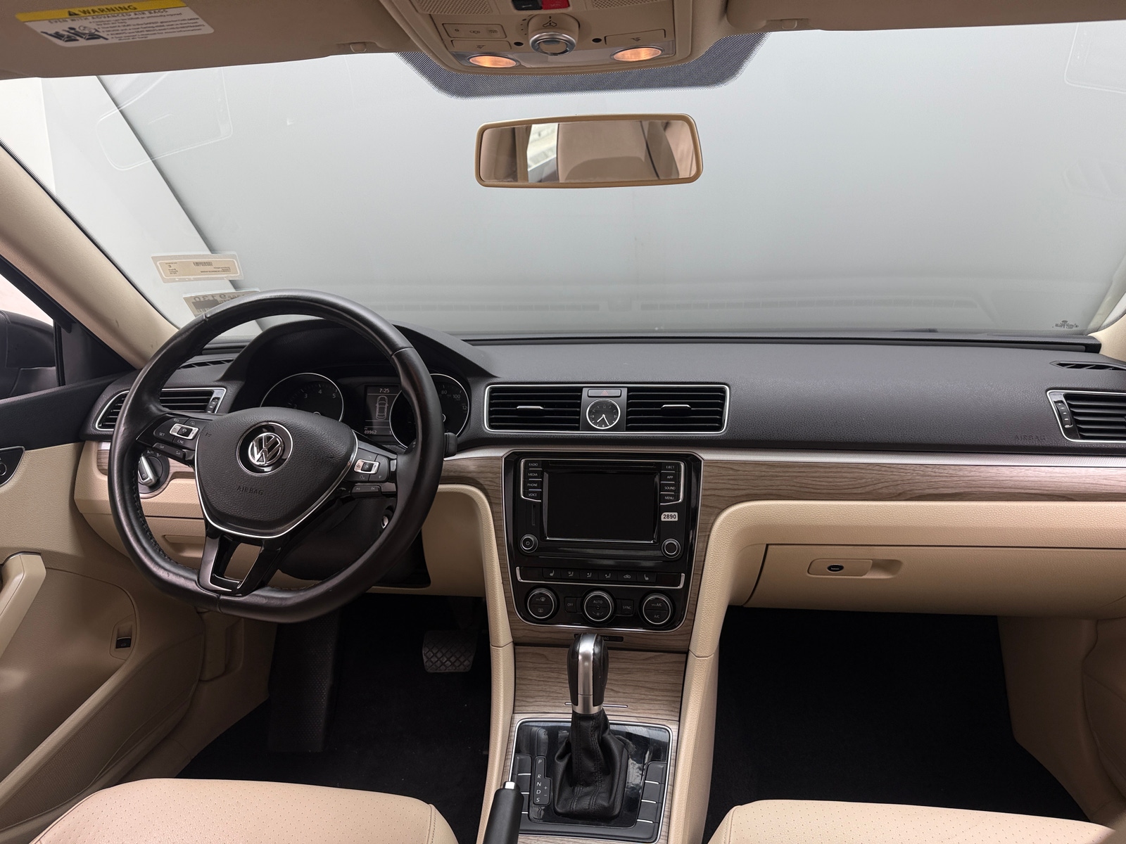 Thumbnail: 2016 Volkswagen Passat - 2