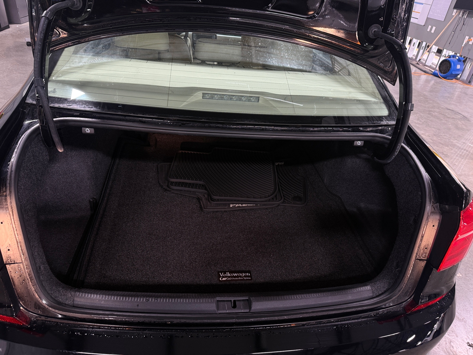 Thumbnail: 2016 Volkswagen Passat - 6