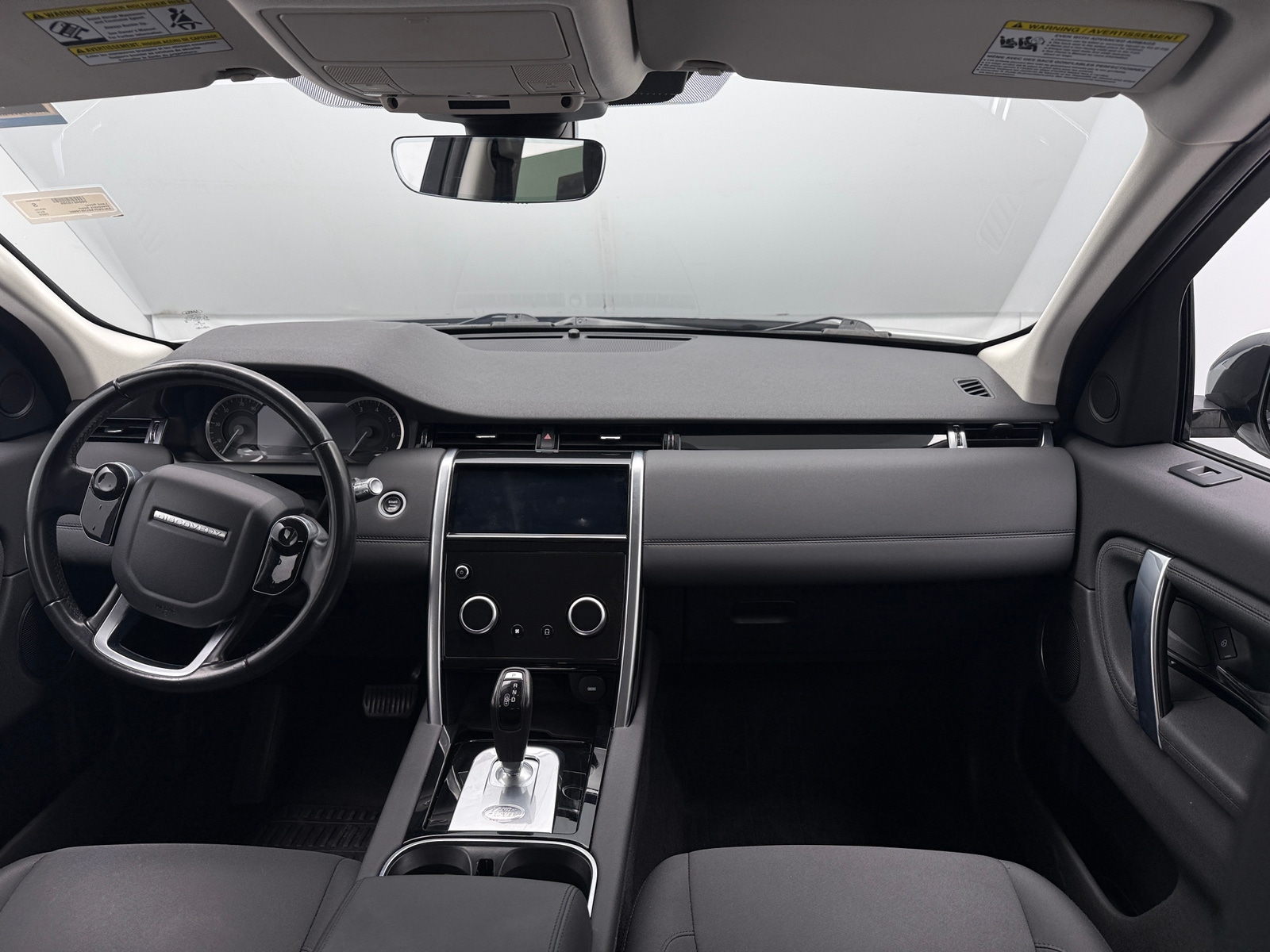 Thumbnail: 2020 Land Rover Discovery Sport - 3