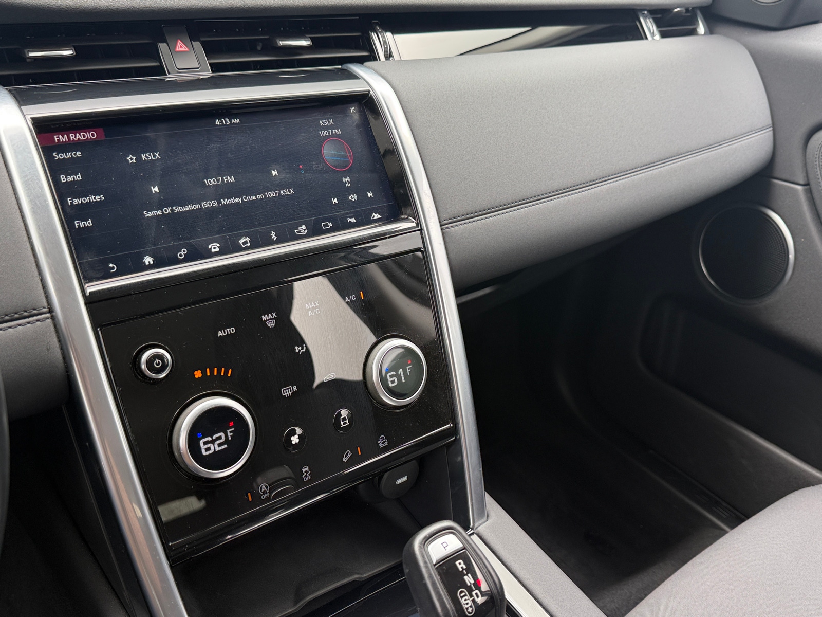 Thumbnail: 2020 Land Rover Discovery Sport - 4