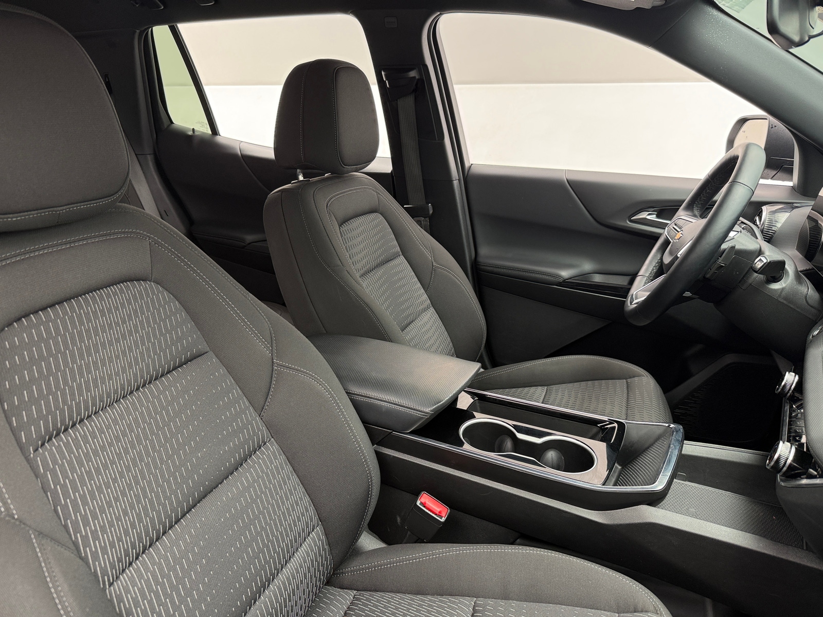 Thumbnail: 2025 Chevrolet Equinox - 2