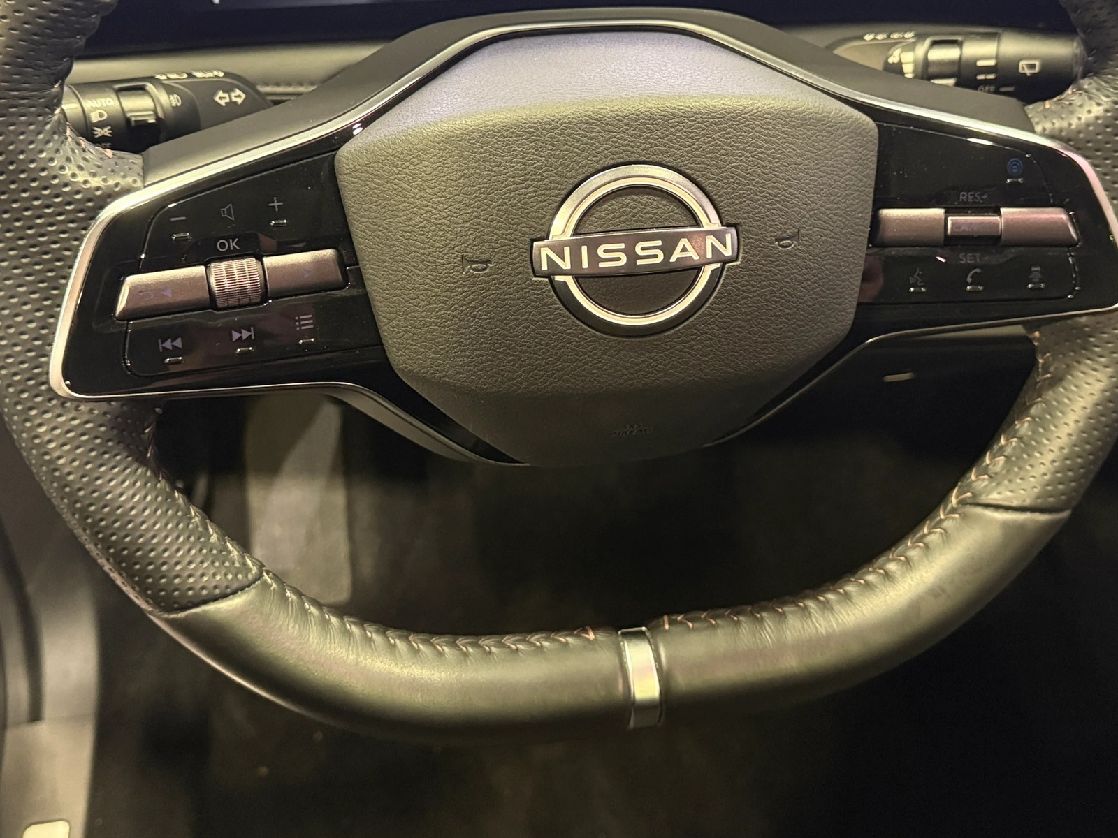 Thumbnail: 2024 Nissan Ariya - 4