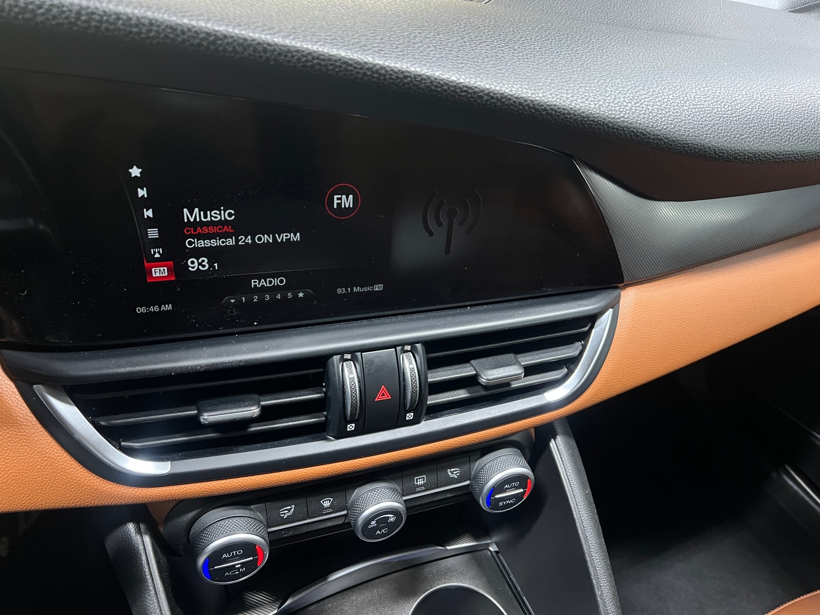 Thumbnail: 2018 Alfa Romeo Giulia - 3