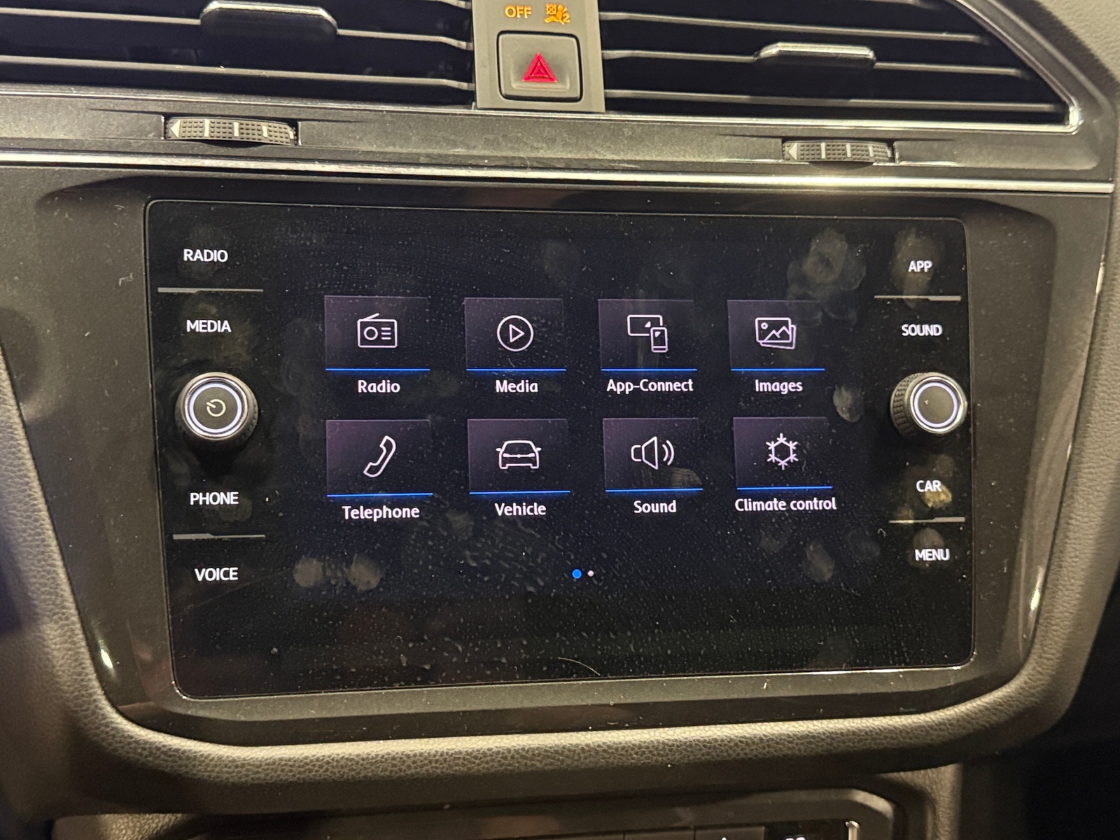 Thumbnail: 2019 Volkswagen Tiguan - 3