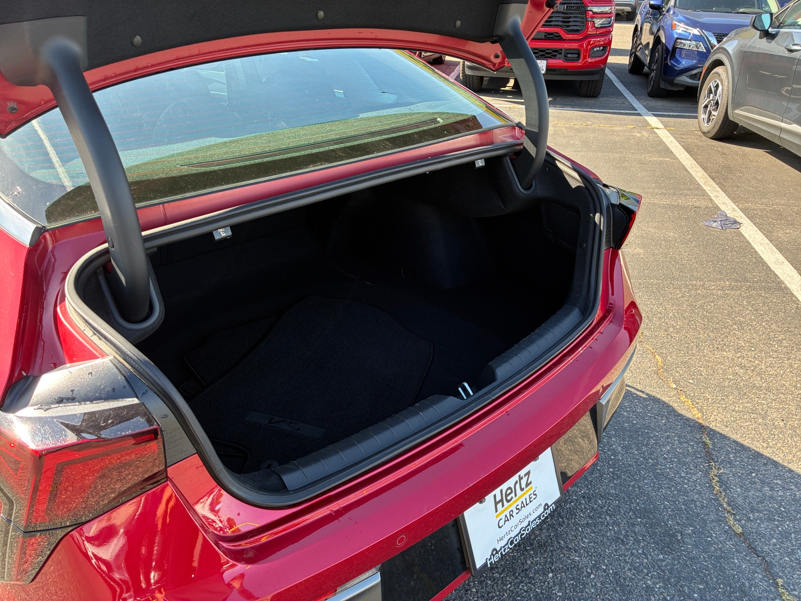 Thumbnail: 2025 Kia K5 - 6