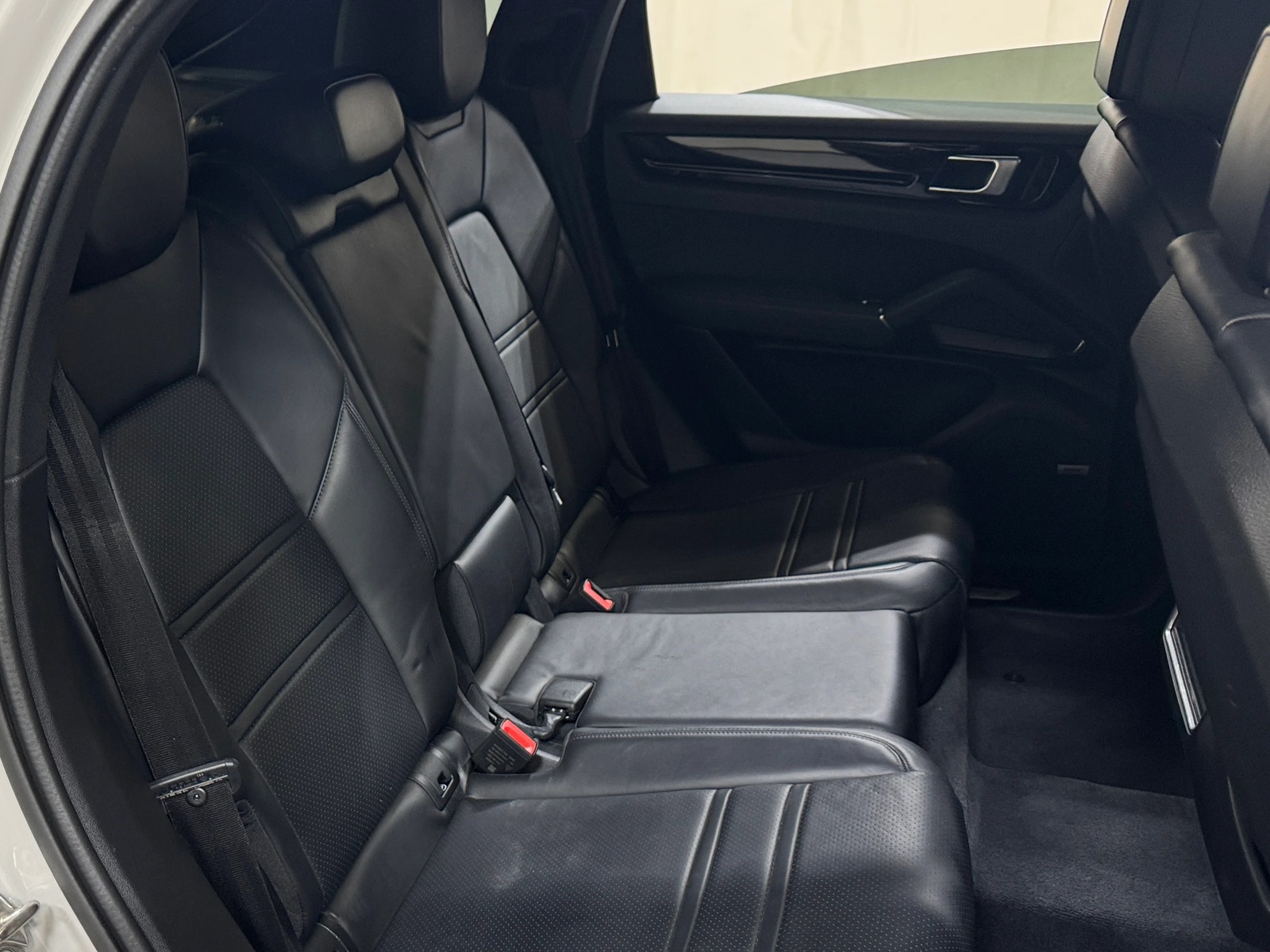 Thumbnail: 2020 Porsche  - 5