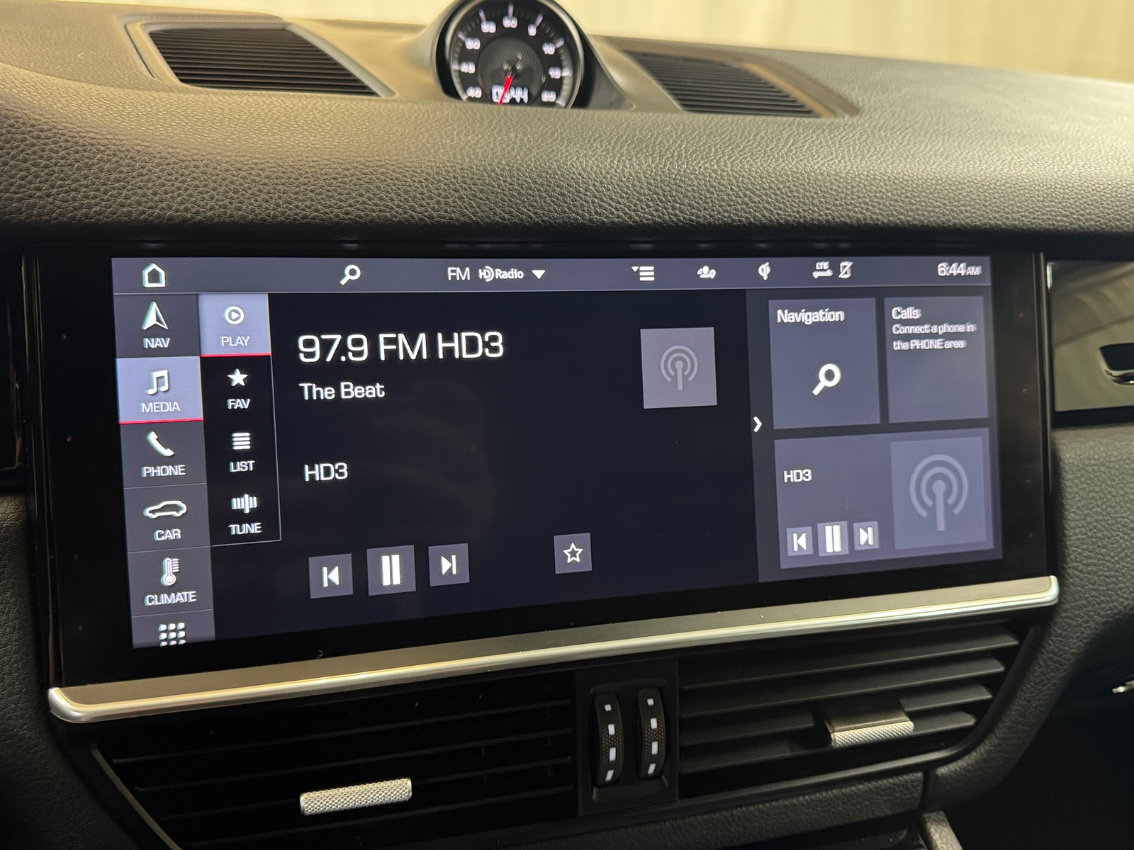 Thumbnail: 2020 Porsche  - 3