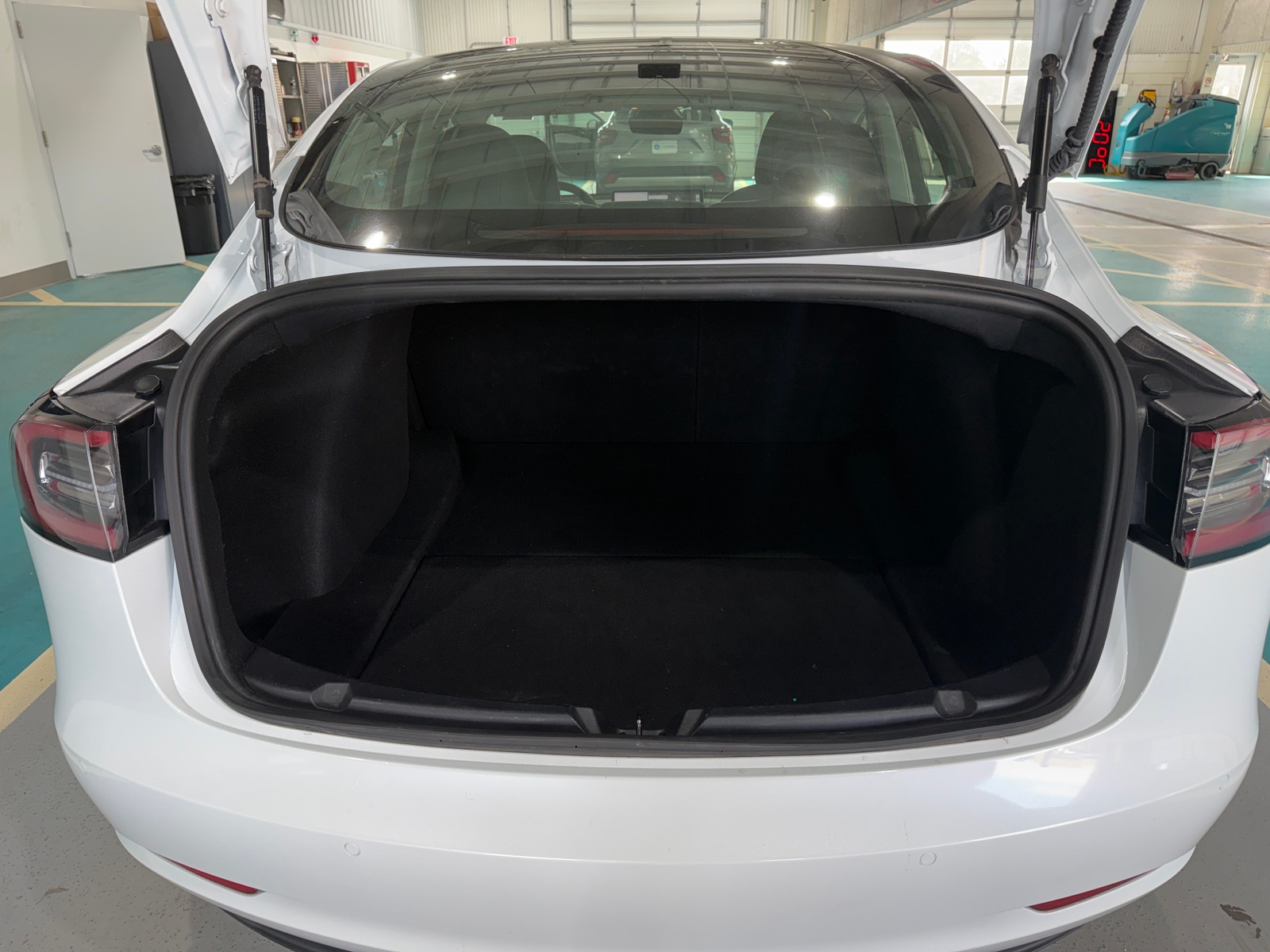 Thumbnail: 2020 Tesla Model 3 - 6