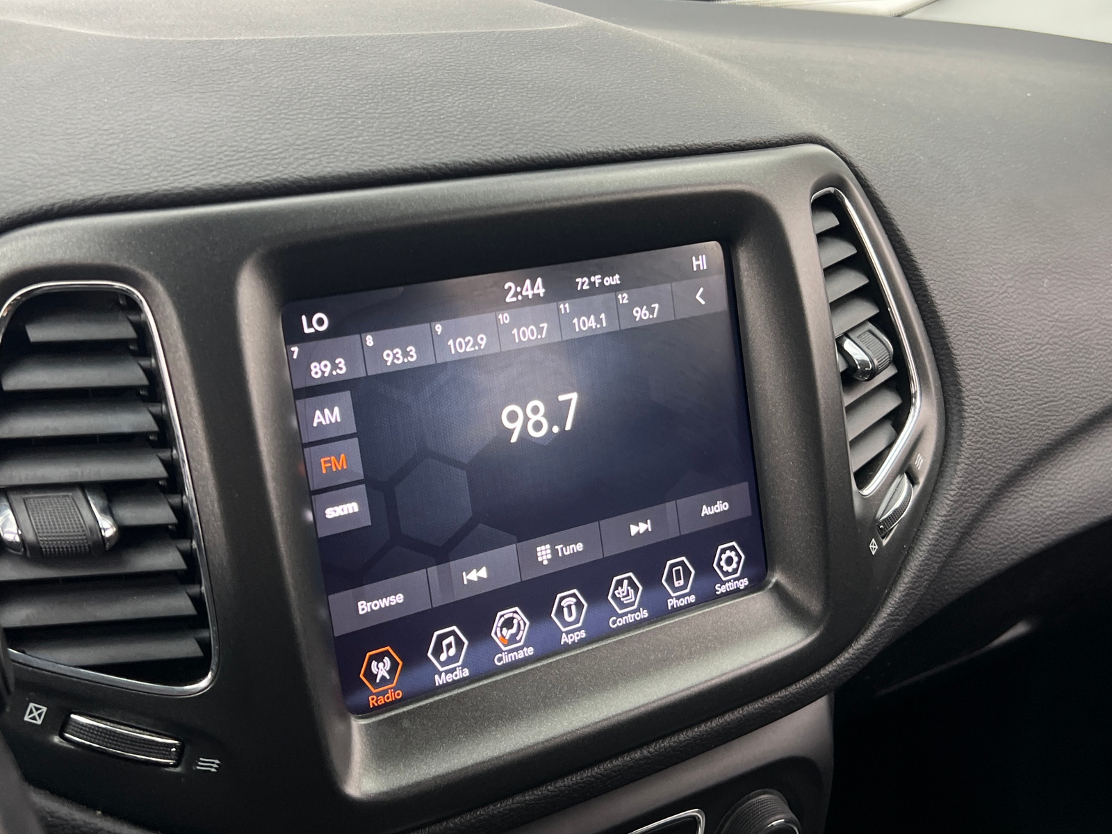 Thumbnail: 2021 Jeep Compass - 4