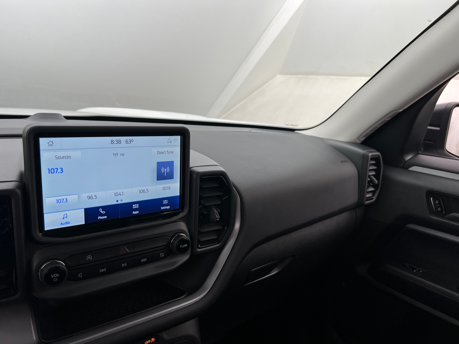 Thumbnail: 2022 Ford Bronco Sport - 4