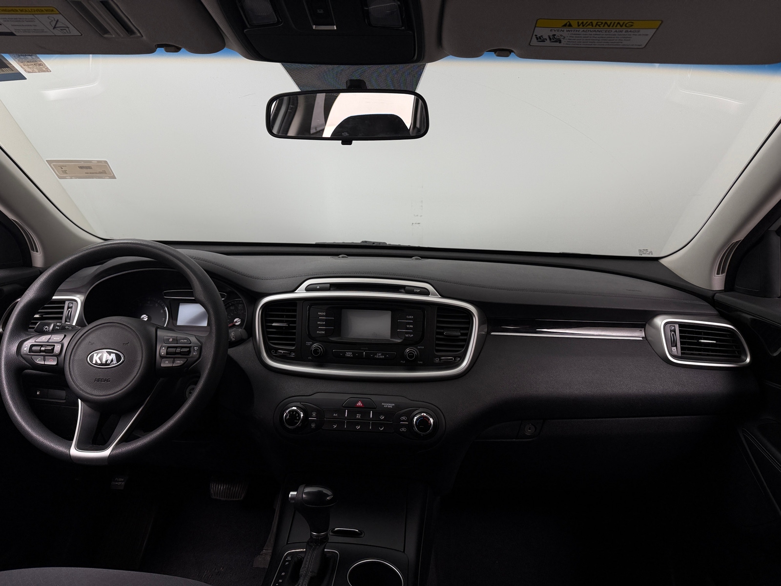 Thumbnail: 2017 Kia Sorento - 3