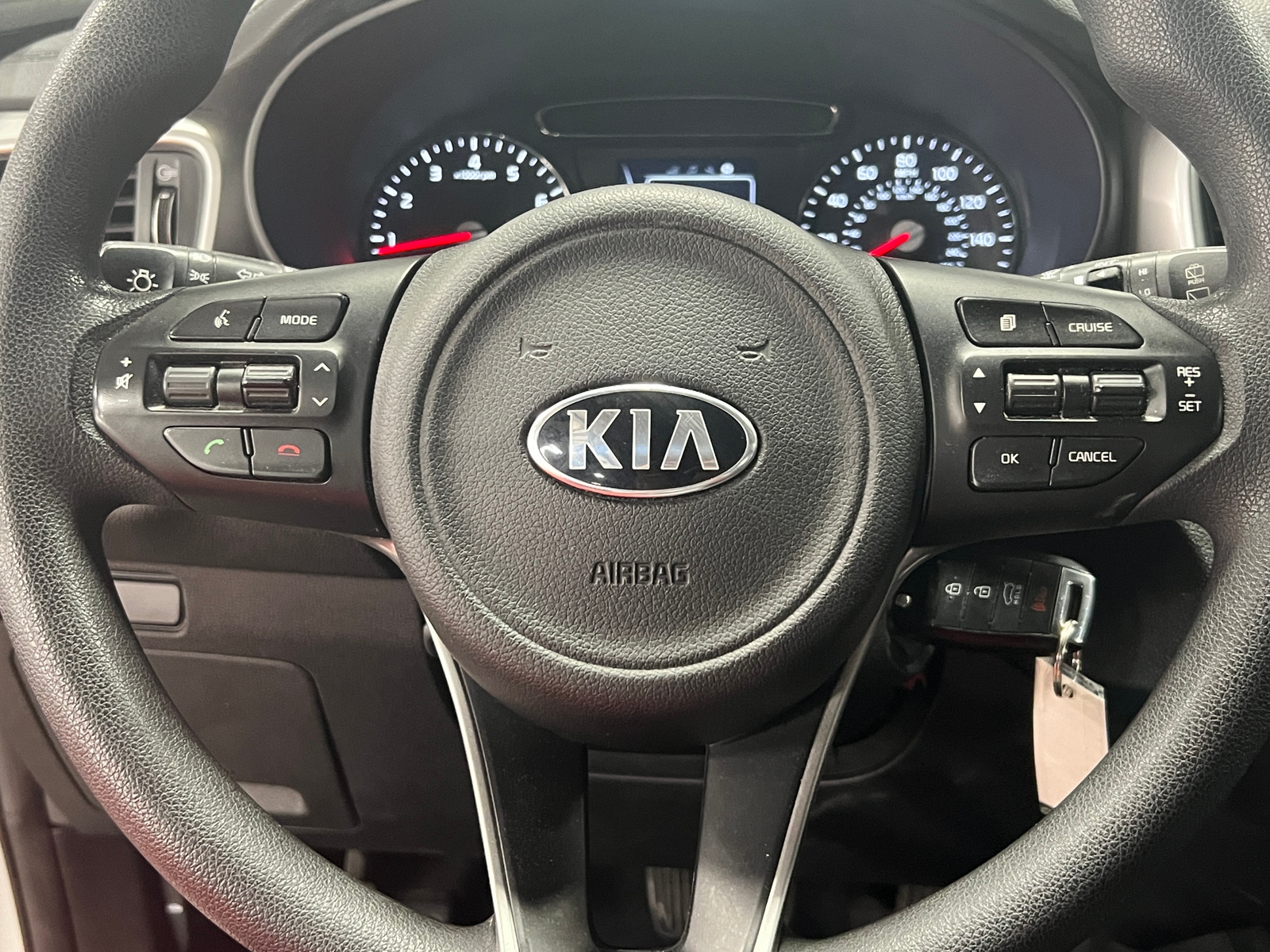 Thumbnail: 2017 Kia Sorento - 5