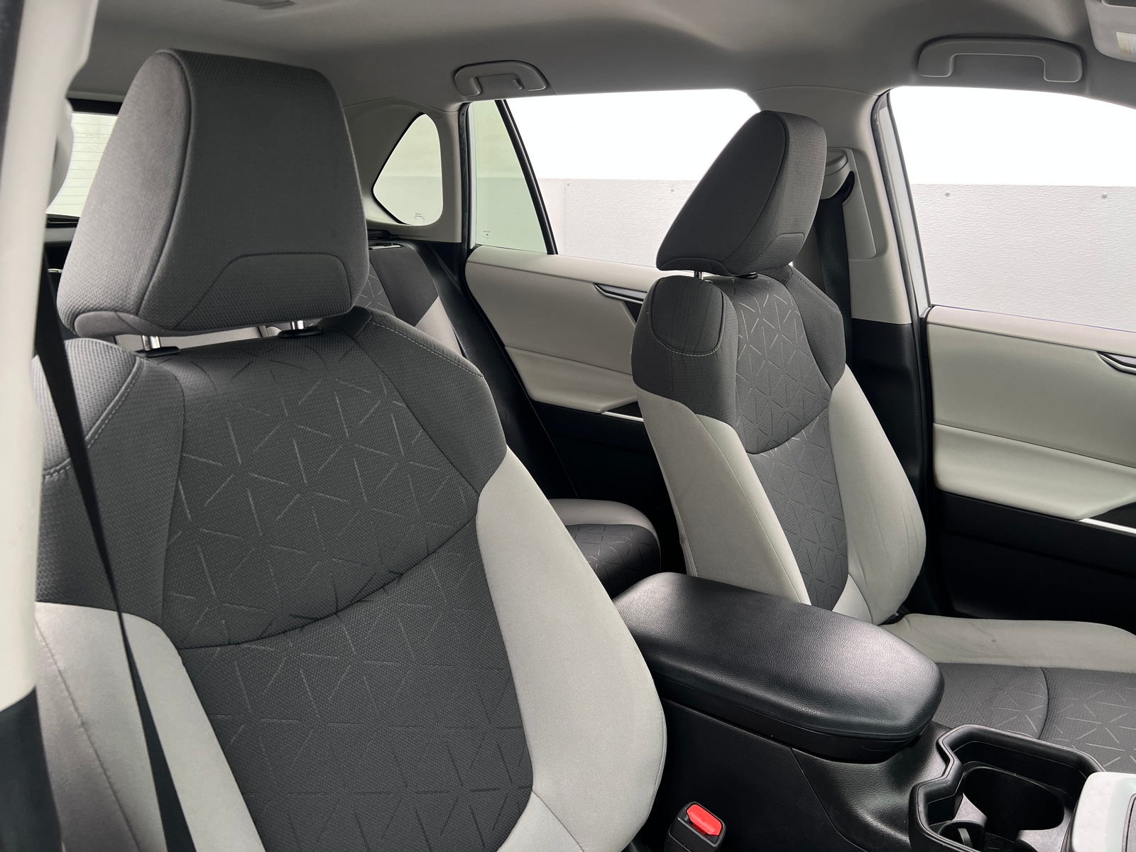 Thumbnail: 2021 Toyota RAV4 - 2