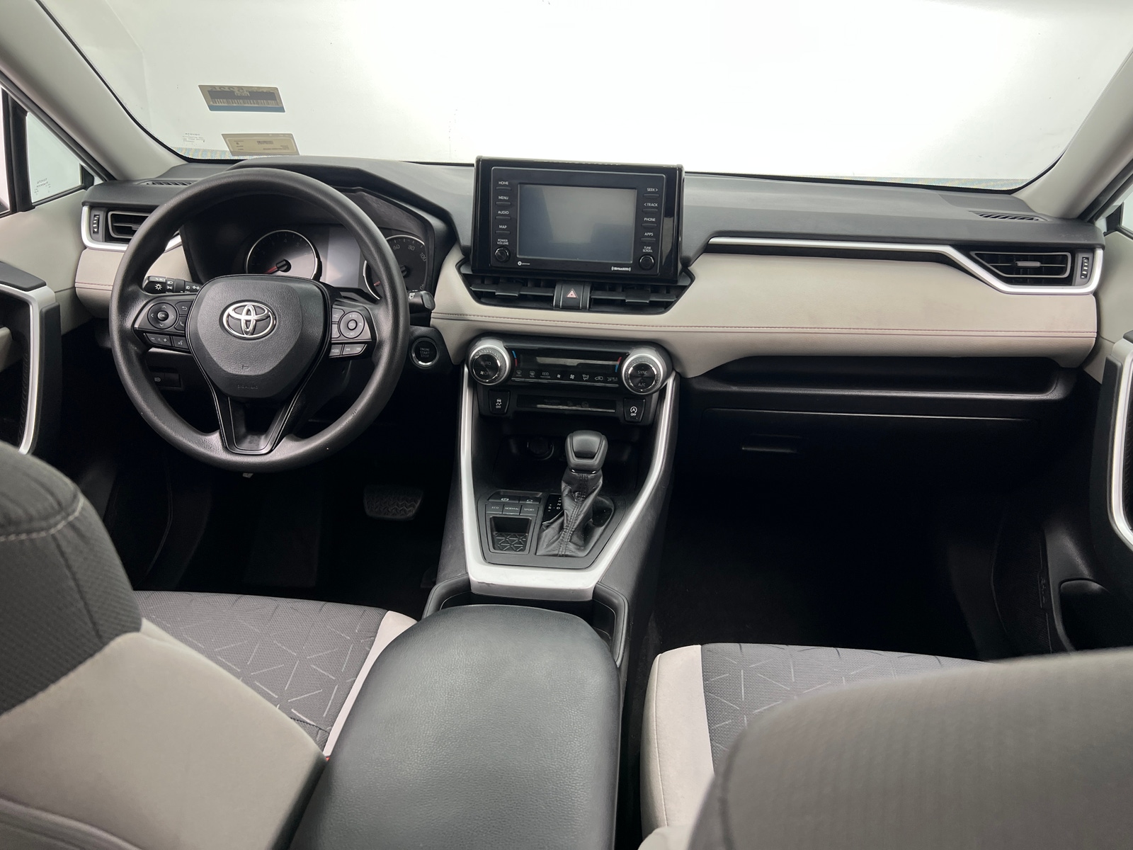 Thumbnail: 2021 Toyota RAV4 - 3