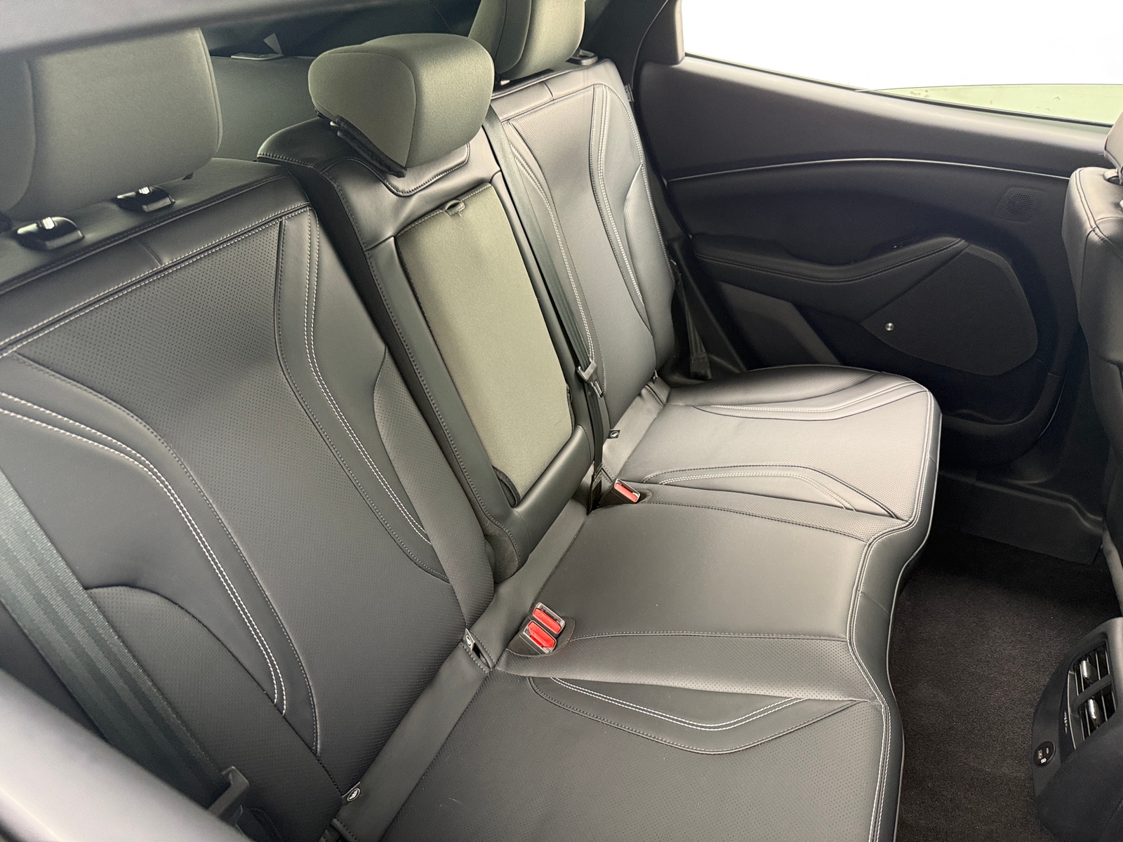 Thumbnail: 2022 Ford Mustang Mach-E - 5