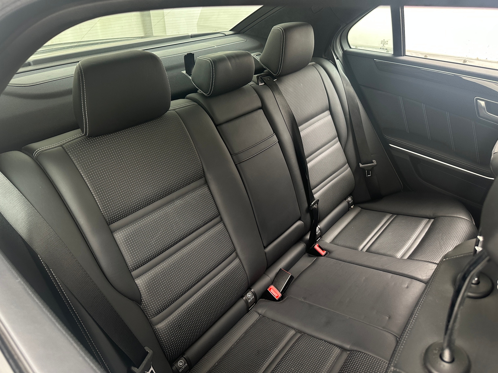 Thumbnail: 2016 Mercedes-Benz E-Class - 5