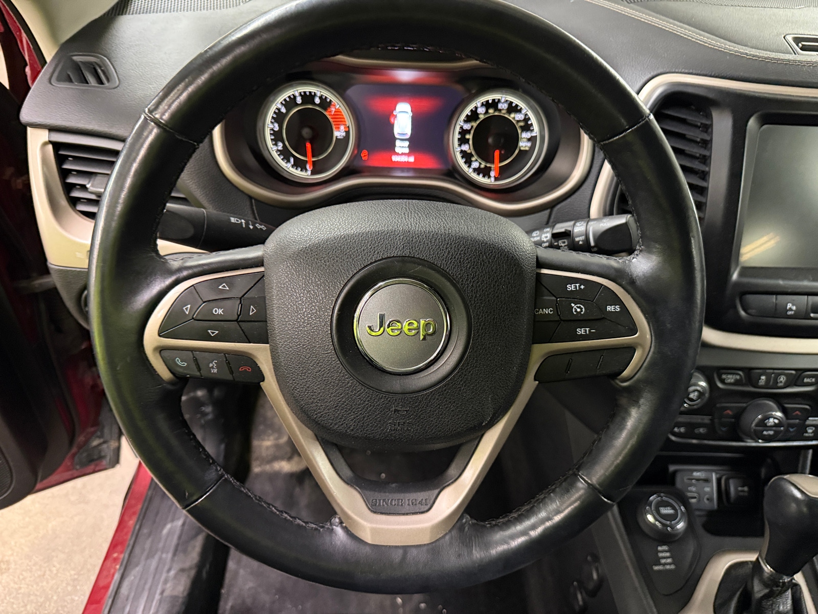 Thumbnail: 2016 Jeep Cherokee - 4