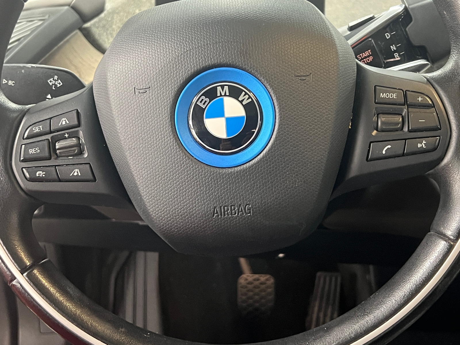 Thumbnail: 2017 BMW i3 - 3