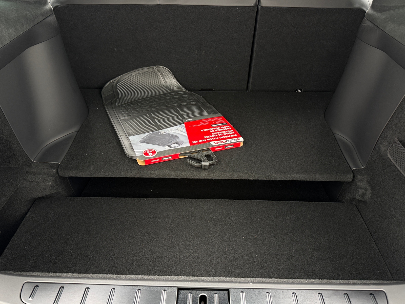 Thumbnail: 2024 Tesla Model X - 6