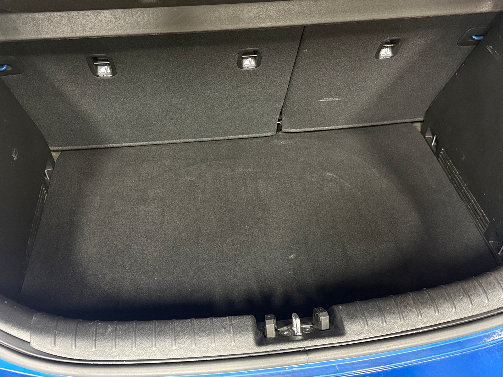 Thumbnail: 2023 Kia Rio - 7