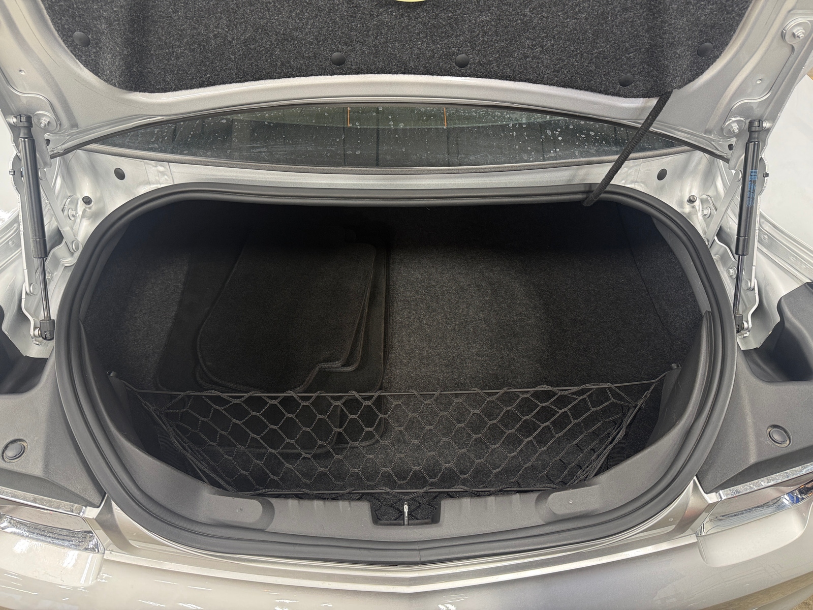 Thumbnail: 2010 Chevrolet Camaro - 4