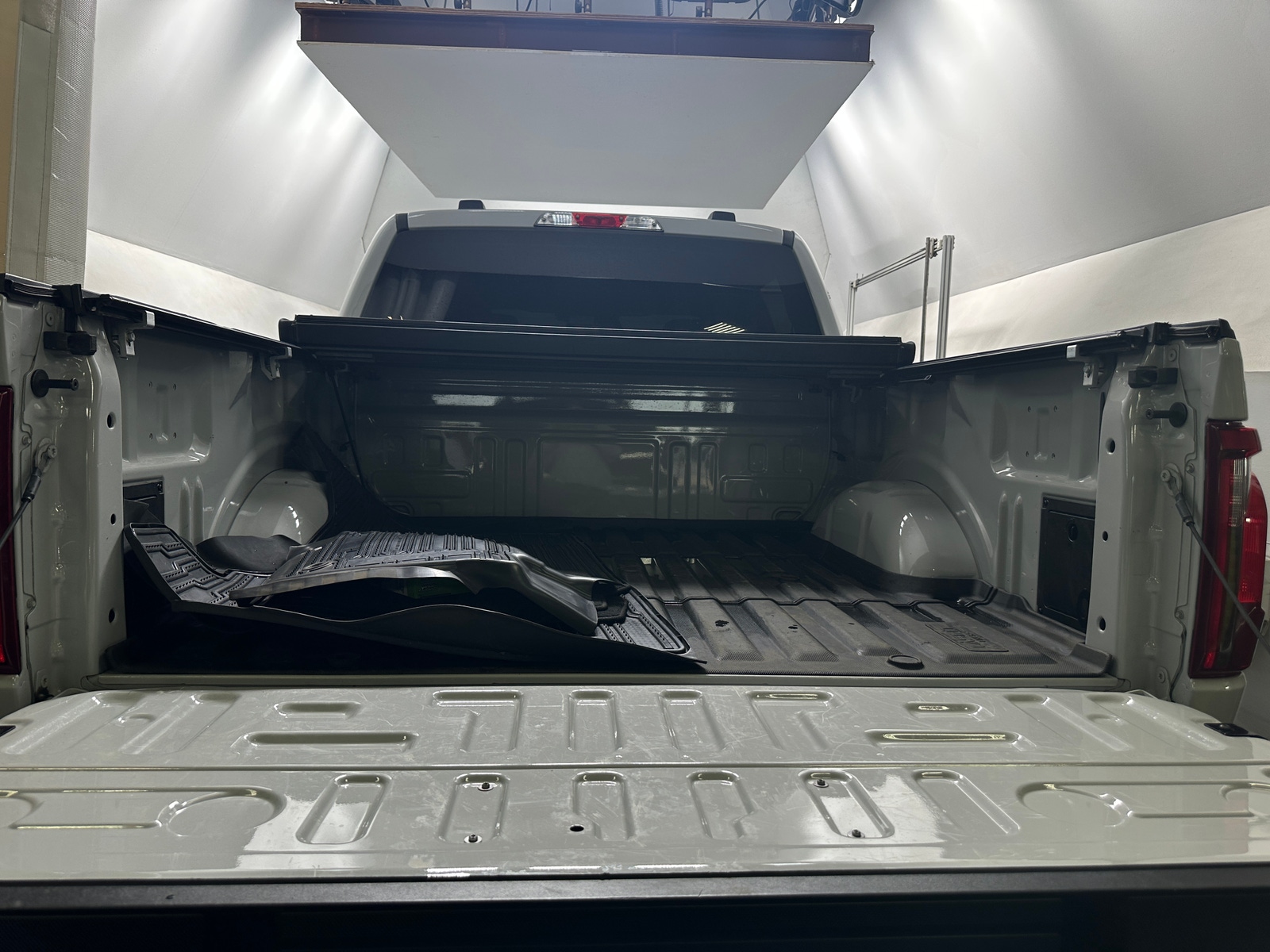 Thumbnail: 2024 Ford Econoline - 7