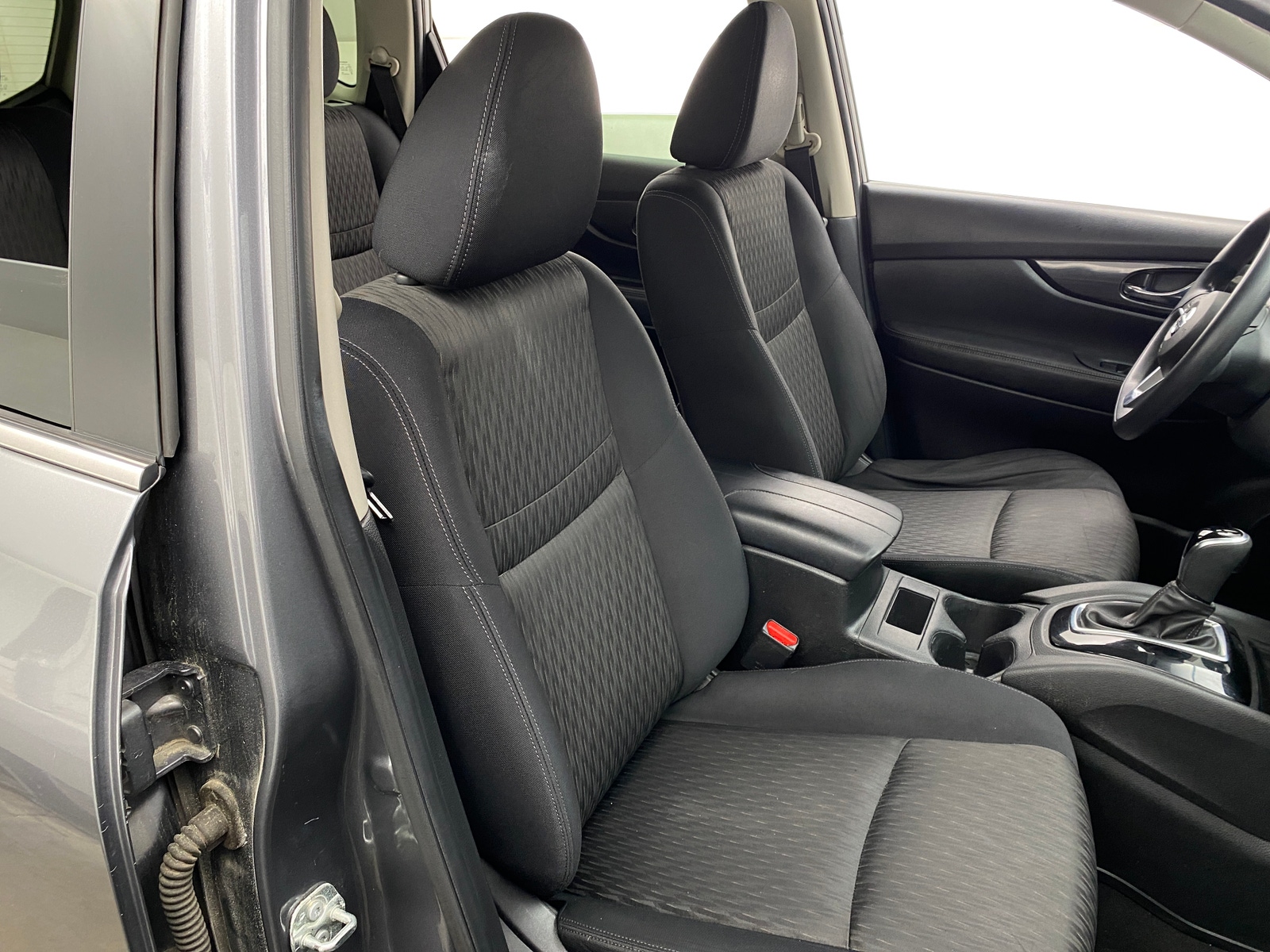 Thumbnail: 2018 Nissan Rogue - 2