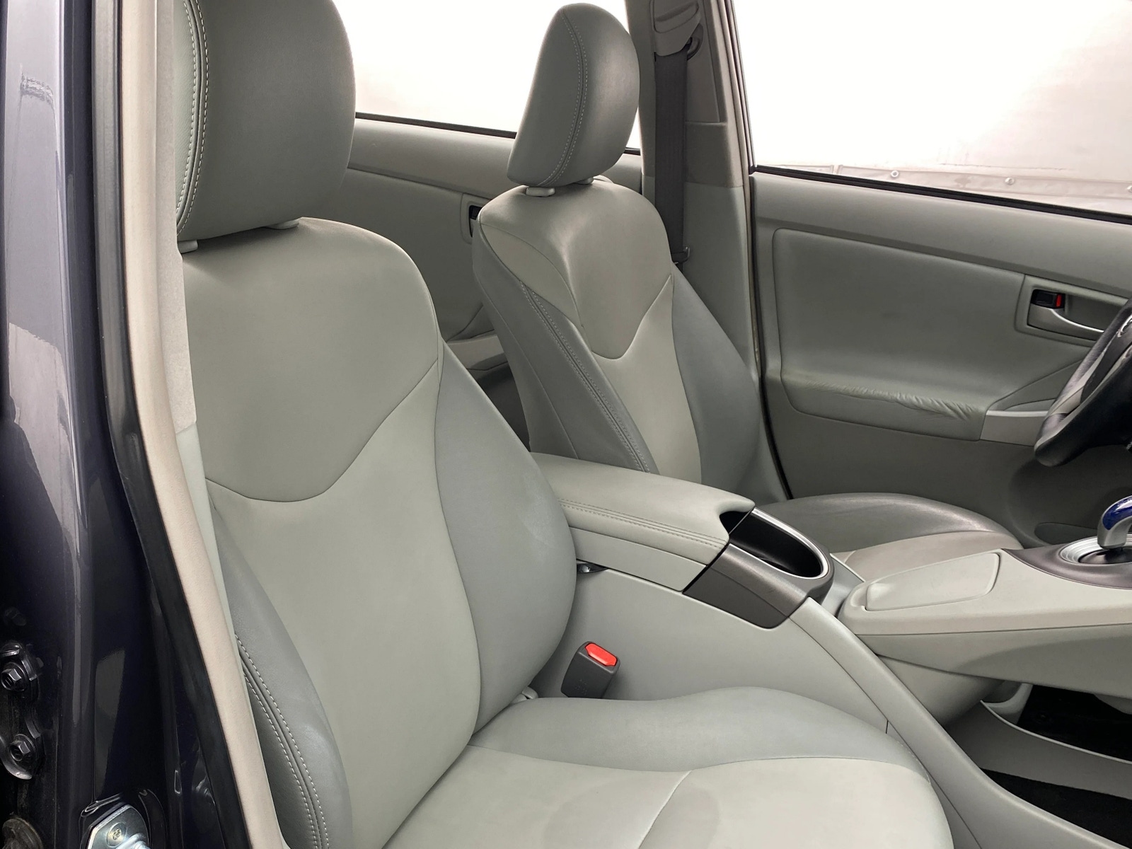 Thumbnail: 2015 Toyota Prius - 2