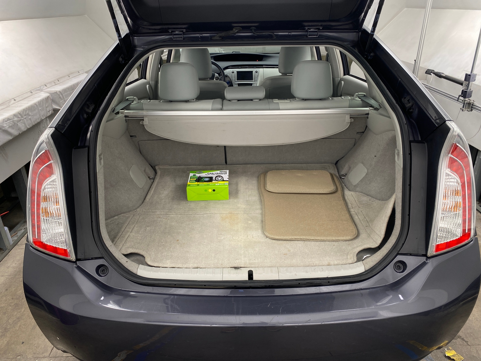 Thumbnail: 2015 Toyota Prius - 7