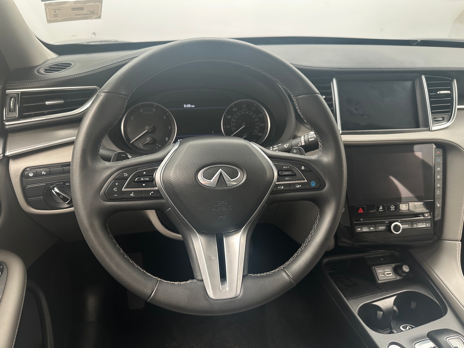 Thumbnail: 2024 INFINITI QX50 - 4