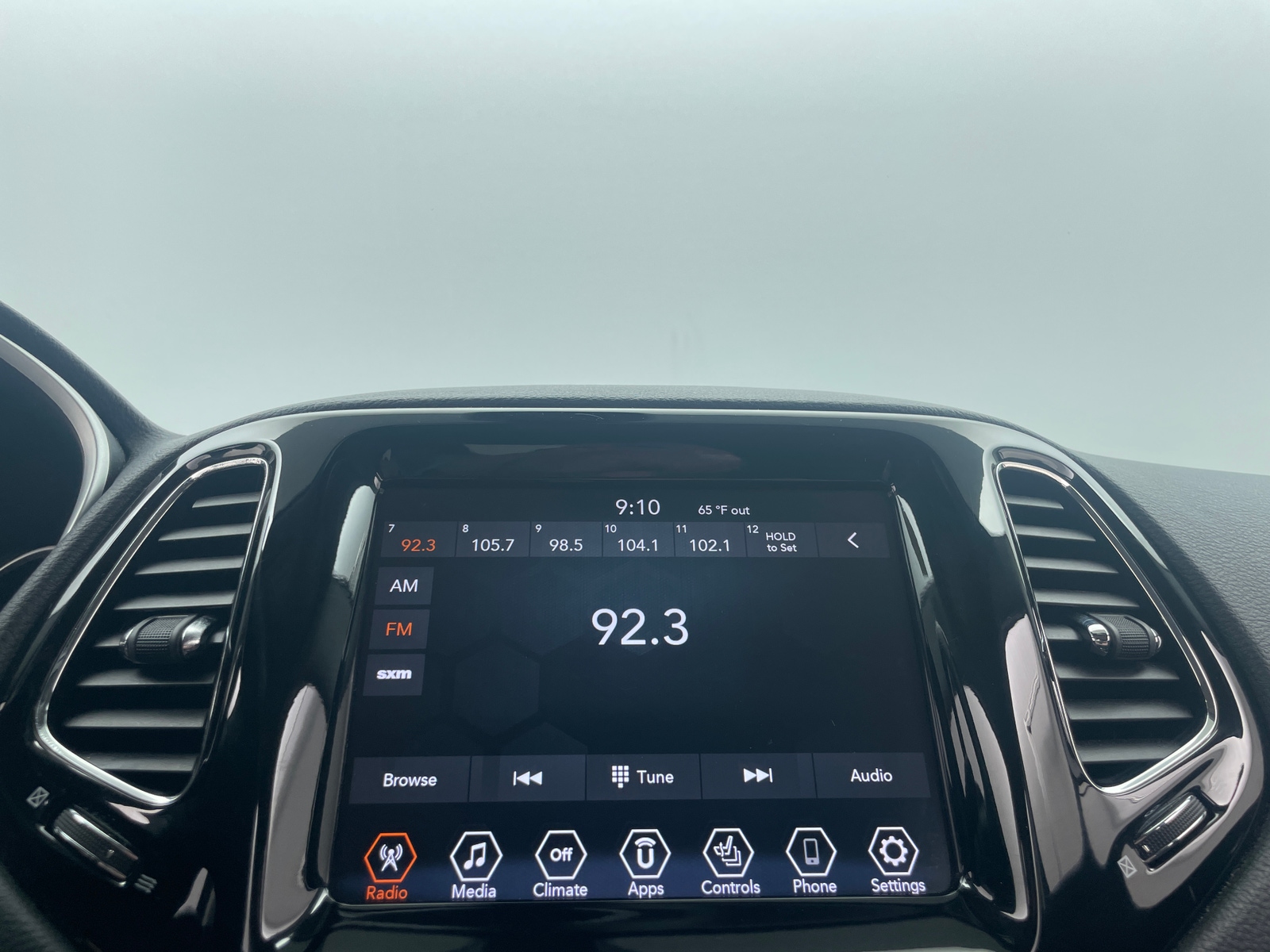 Thumbnail: 2020 Jeep Compass - 3