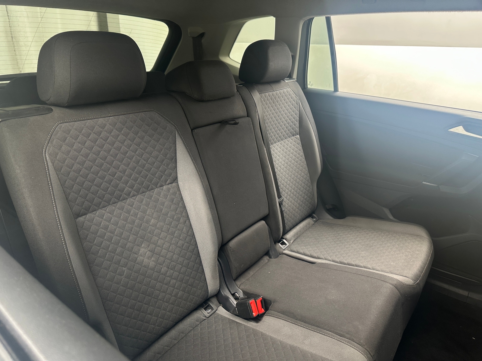 Thumbnail: 2020 Volkswagen Tiguan - 6