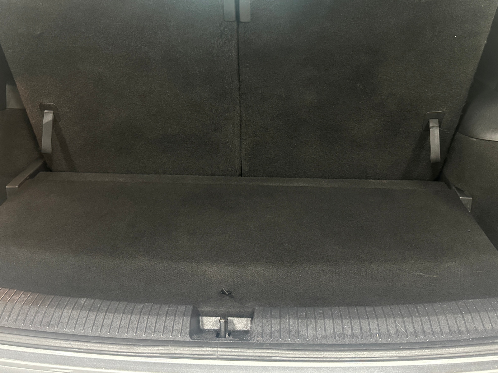 Thumbnail: 2020 Volkswagen Tiguan - 7