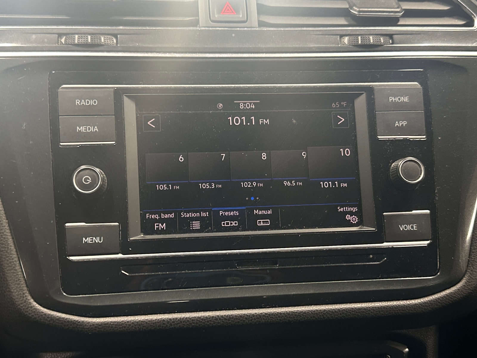 Thumbnail: 2020 Volkswagen Tiguan - 4