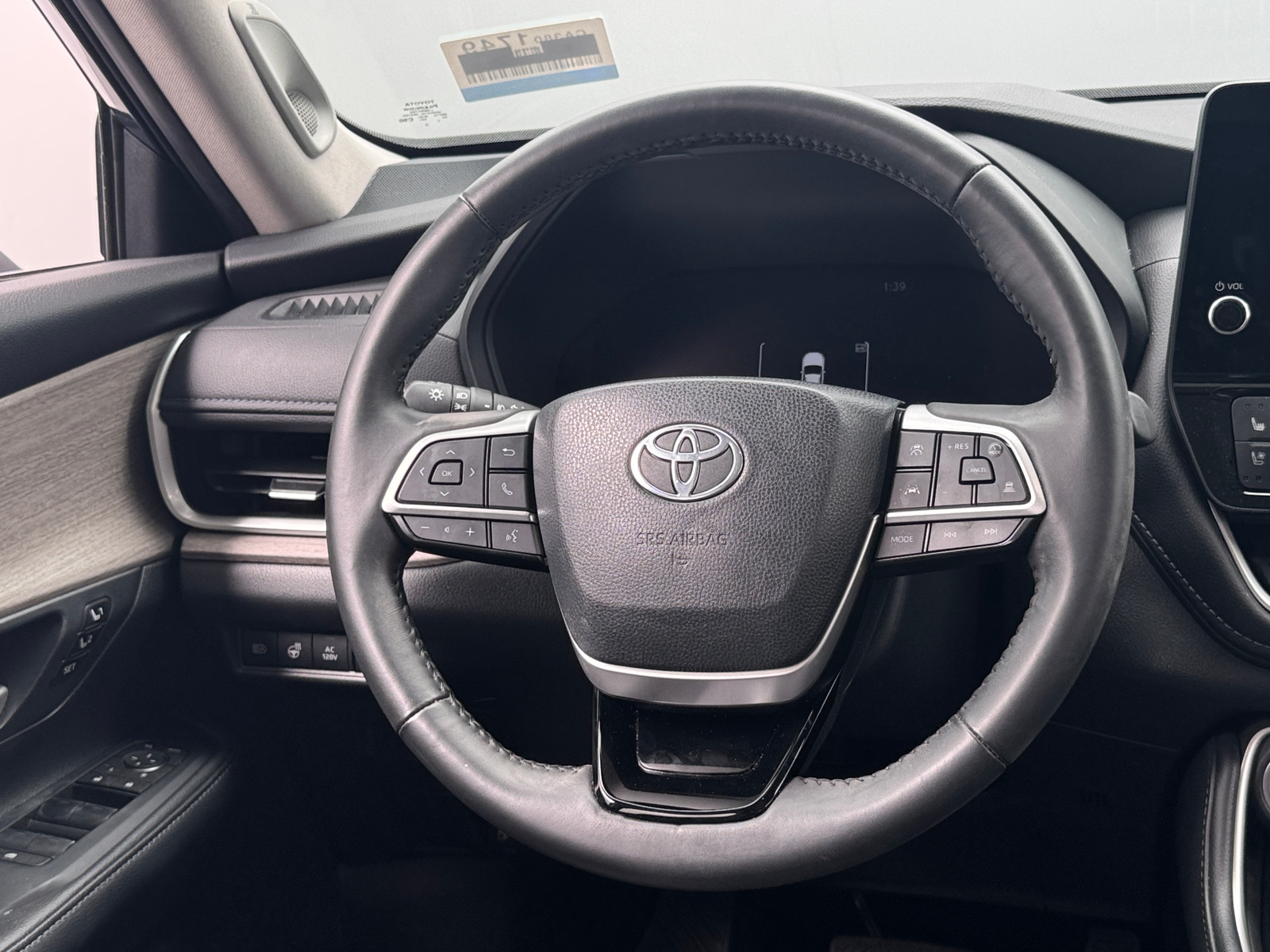 Thumbnail: 2024 Toyota Grand Highlander - 4