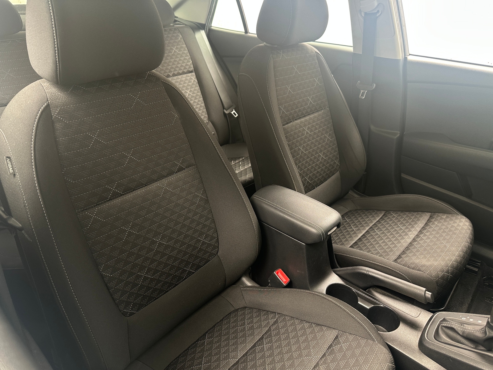 Thumbnail: 2020 Kia Rio - 2