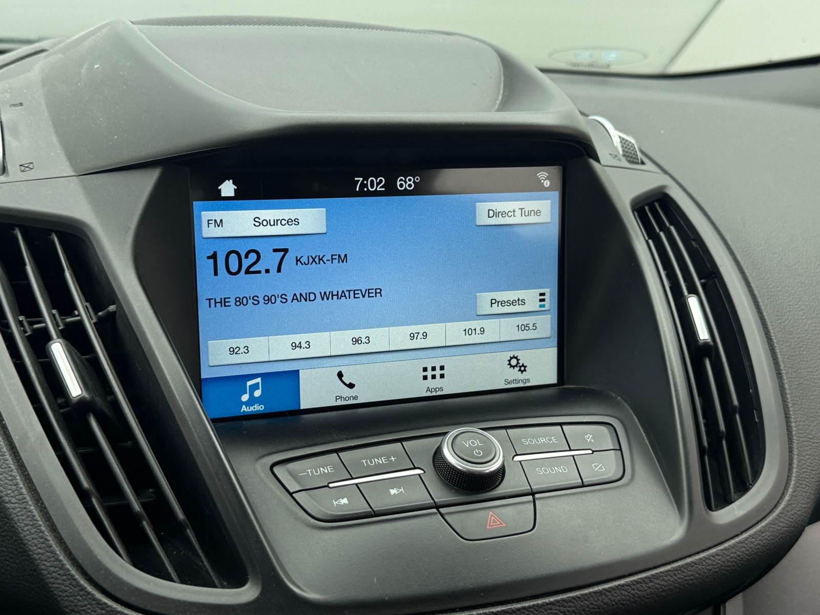 Thumbnail: 2019 Ford Escape - 4