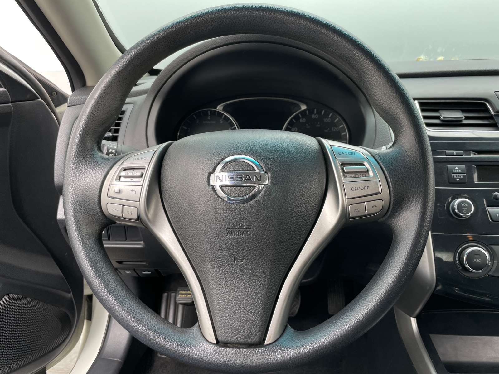 Thumbnail: 2015 Nissan Altima - 5