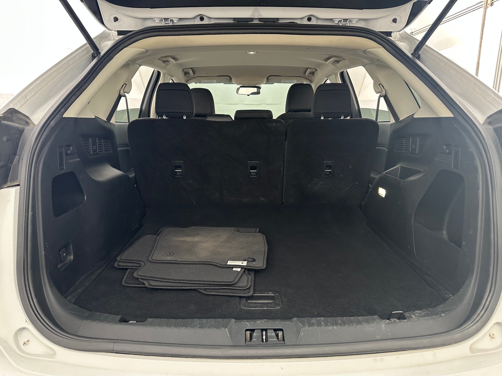 Thumbnail: 2021 Ford Edge - 7