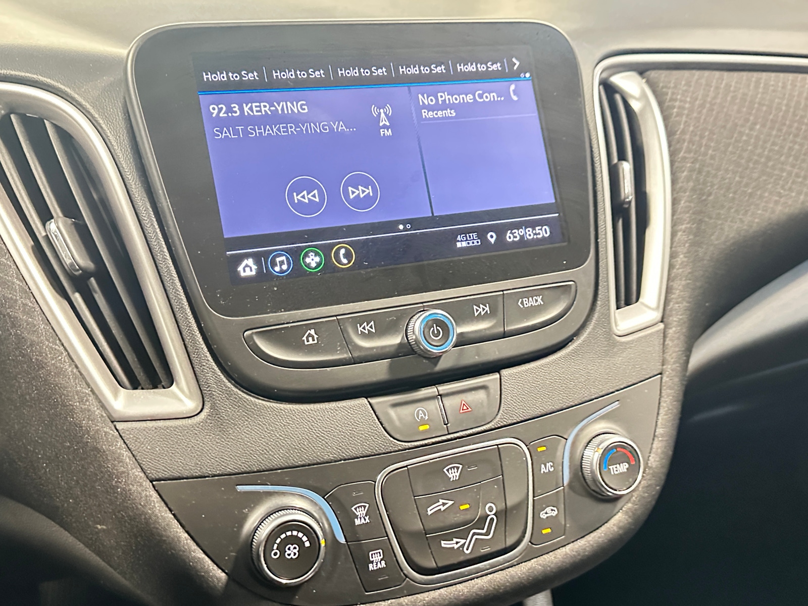 Thumbnail: 2020 Chevrolet Malibu - 4