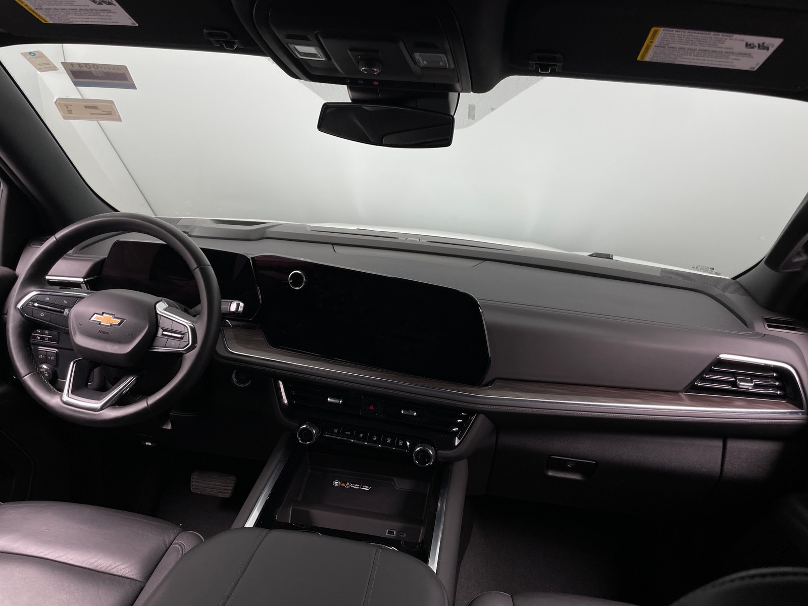 Thumbnail: 2025 Chevrolet Tahoe - 2