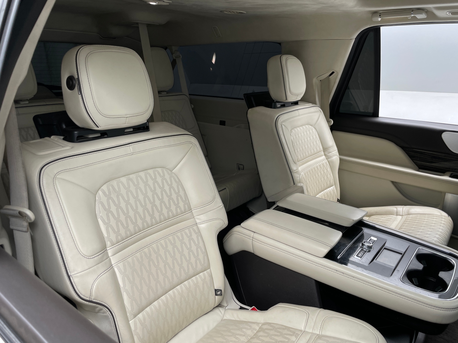 Thumbnail: 2020 Lincoln Navigator L - 5