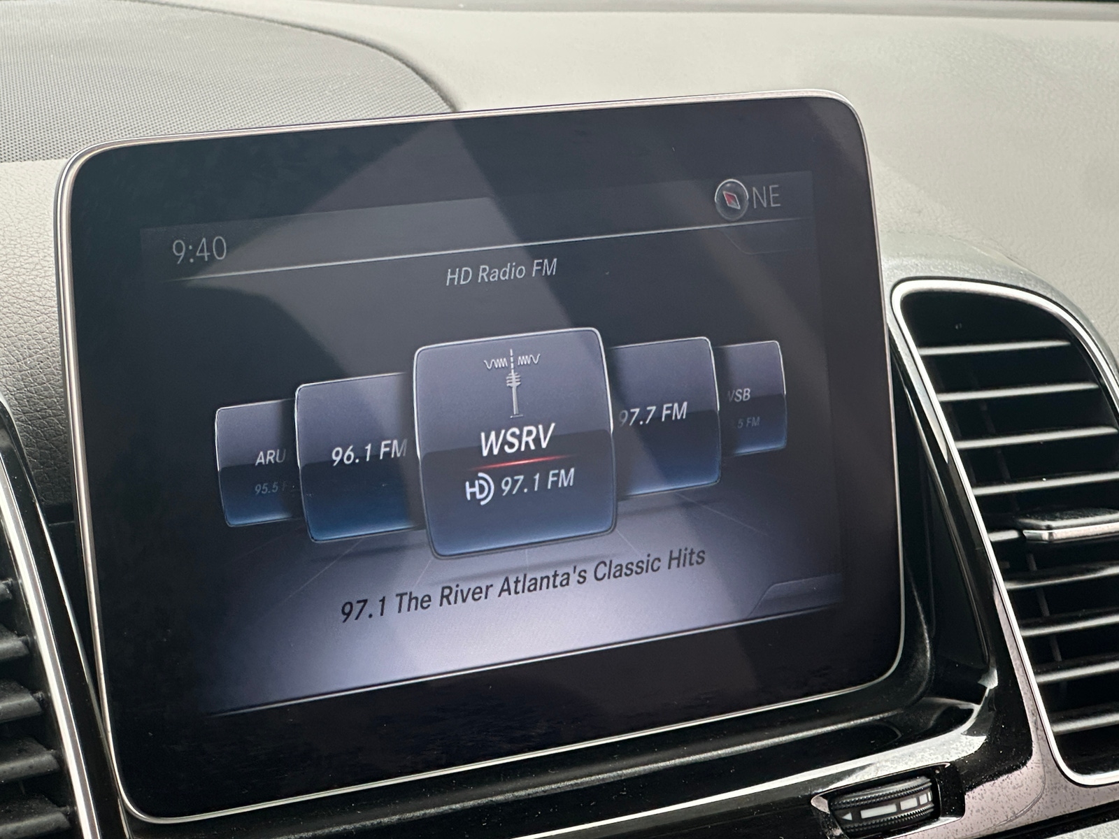 Thumbnail: 2018 Mercedes-Benz GLE - 3