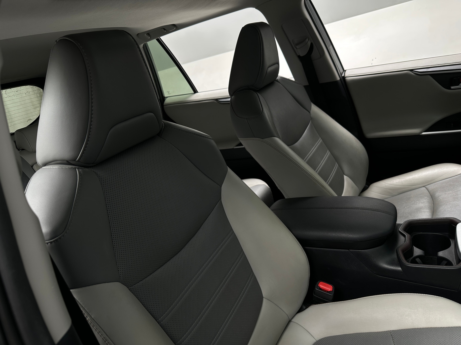 Thumbnail: 2019 Toyota RAV4 - 2