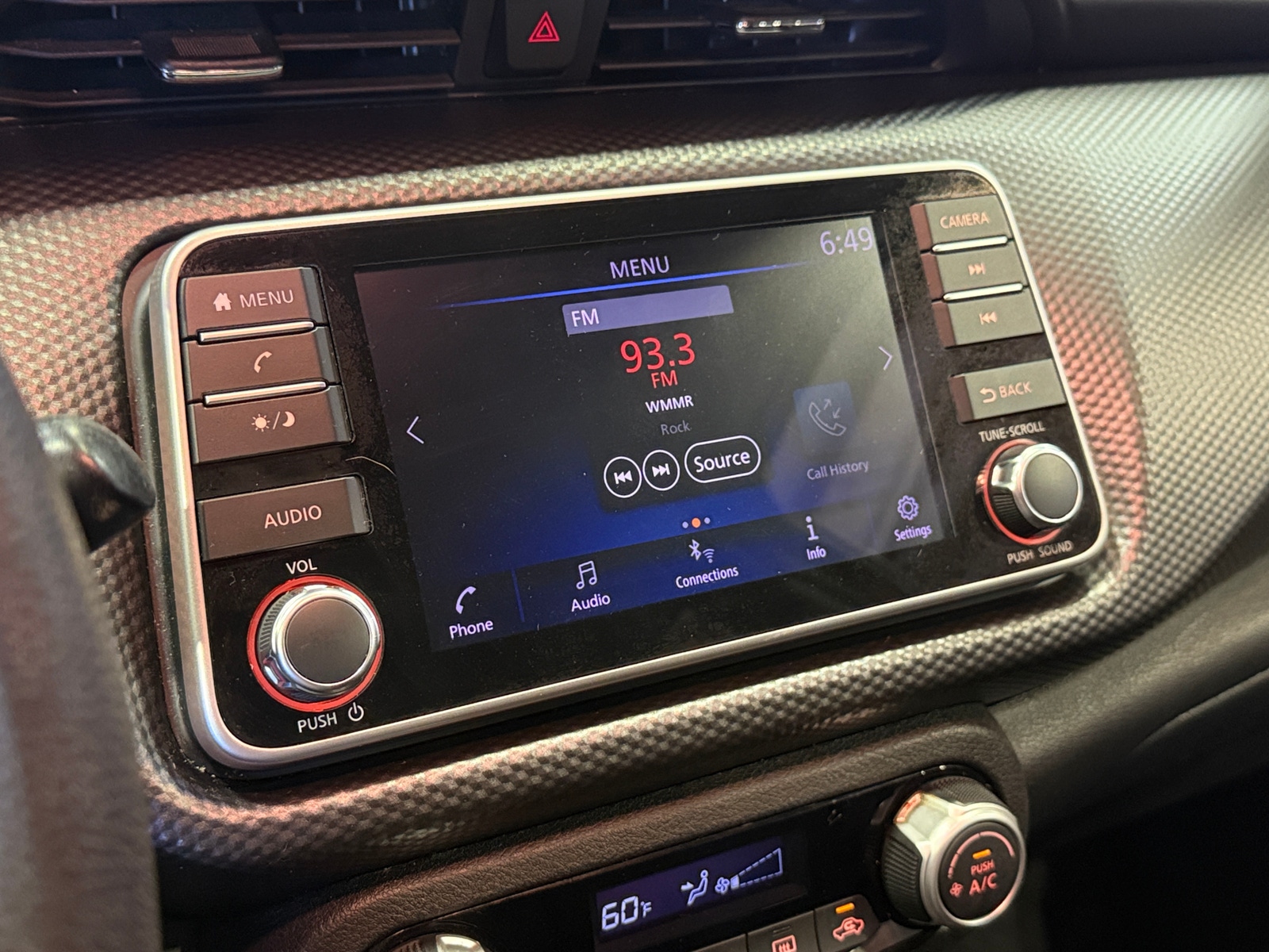 Thumbnail: 2018 Nissan Kicks - 4