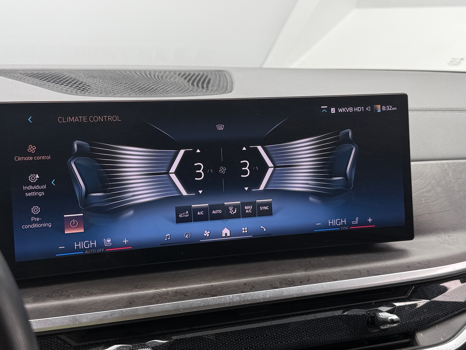 Thumbnail: 2024 BMW X5 - 3