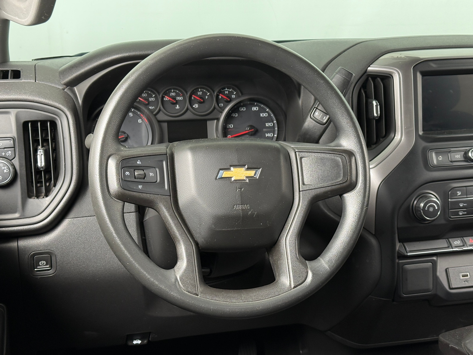 Thumbnail: 2020 Chevrolet Silverado 1500 - 5