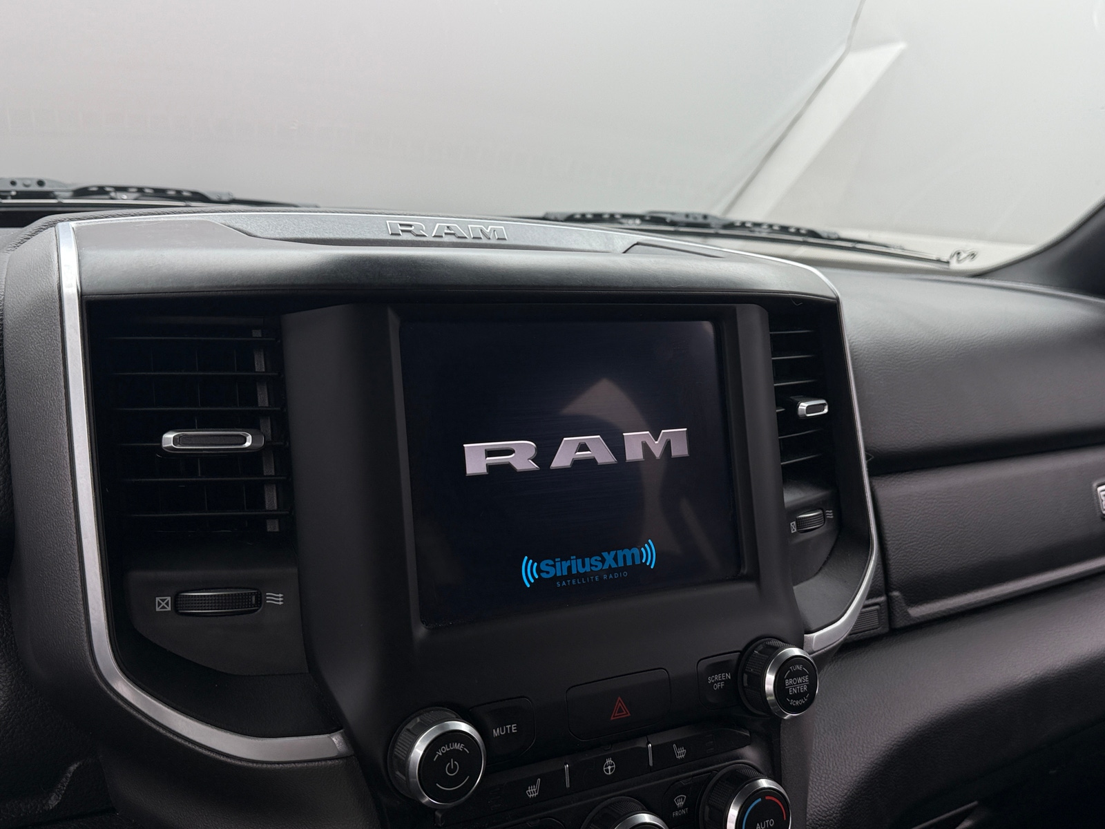 Thumbnail: 2022 RAM 1500 - 4