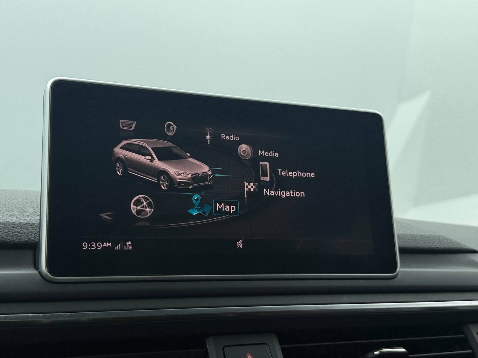 Thumbnail: 2019 Audi A4 - 3